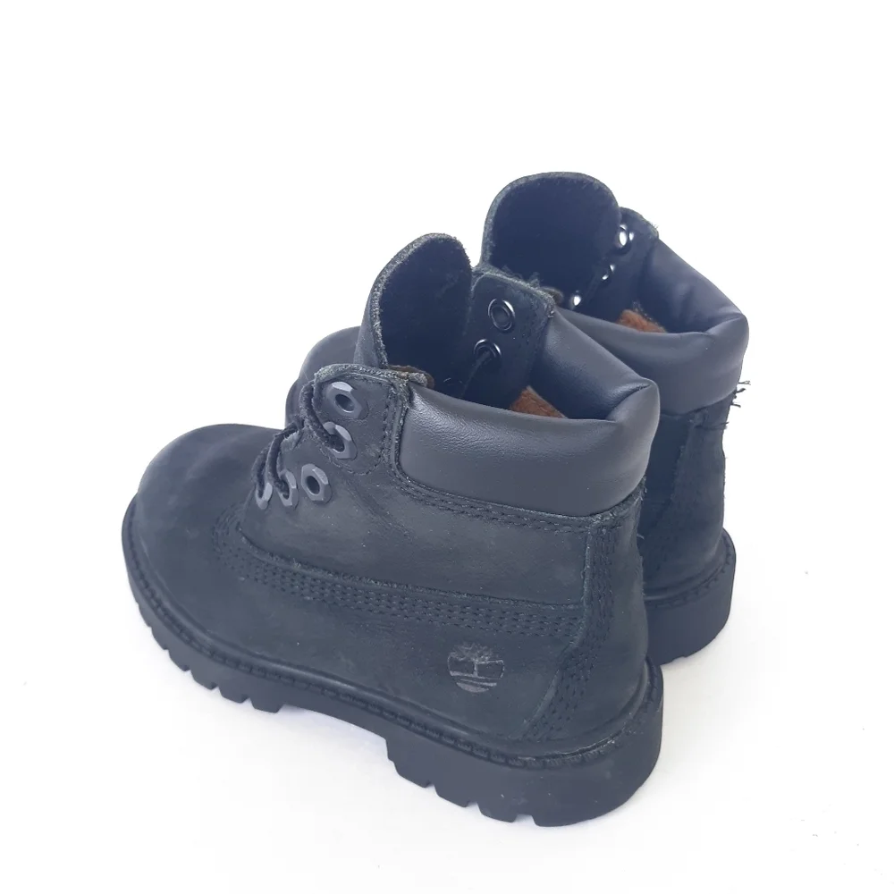 Timberland Boots Black Classic size 8 Kids